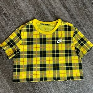 Nike Crop top 💛